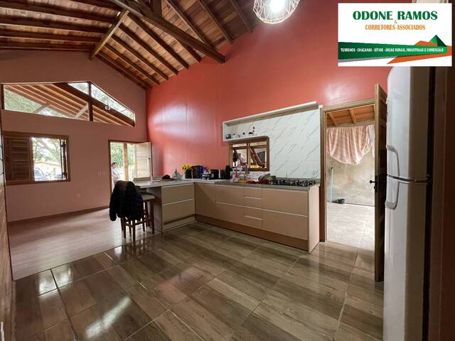 #122 - Casa para Venda em Nova Santa Rita - RS - 2